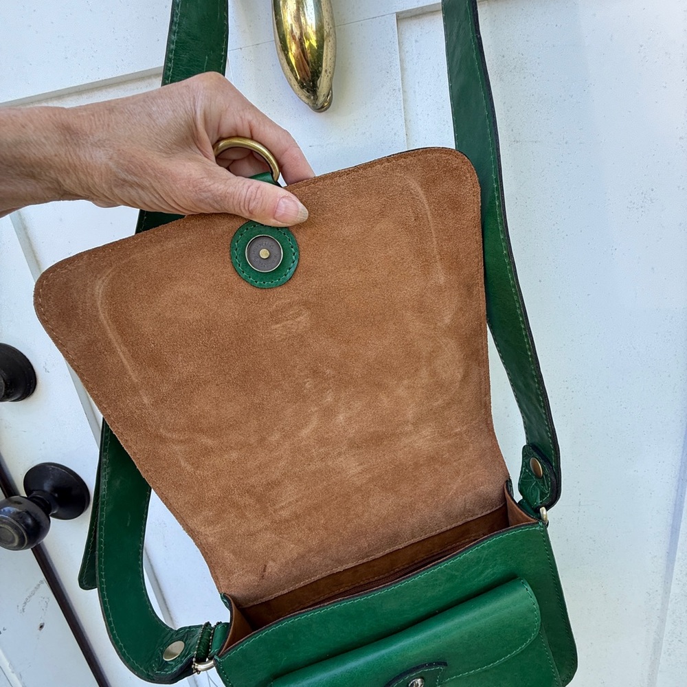 Patricia Nash Floral Embossed Green Crossbody Bag - Picture 6 of 7